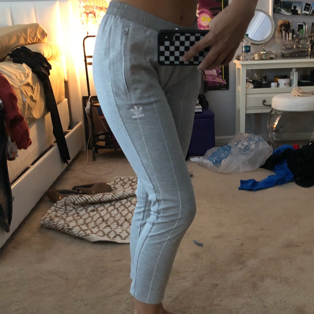 ADIDAS GREY SWEATS
